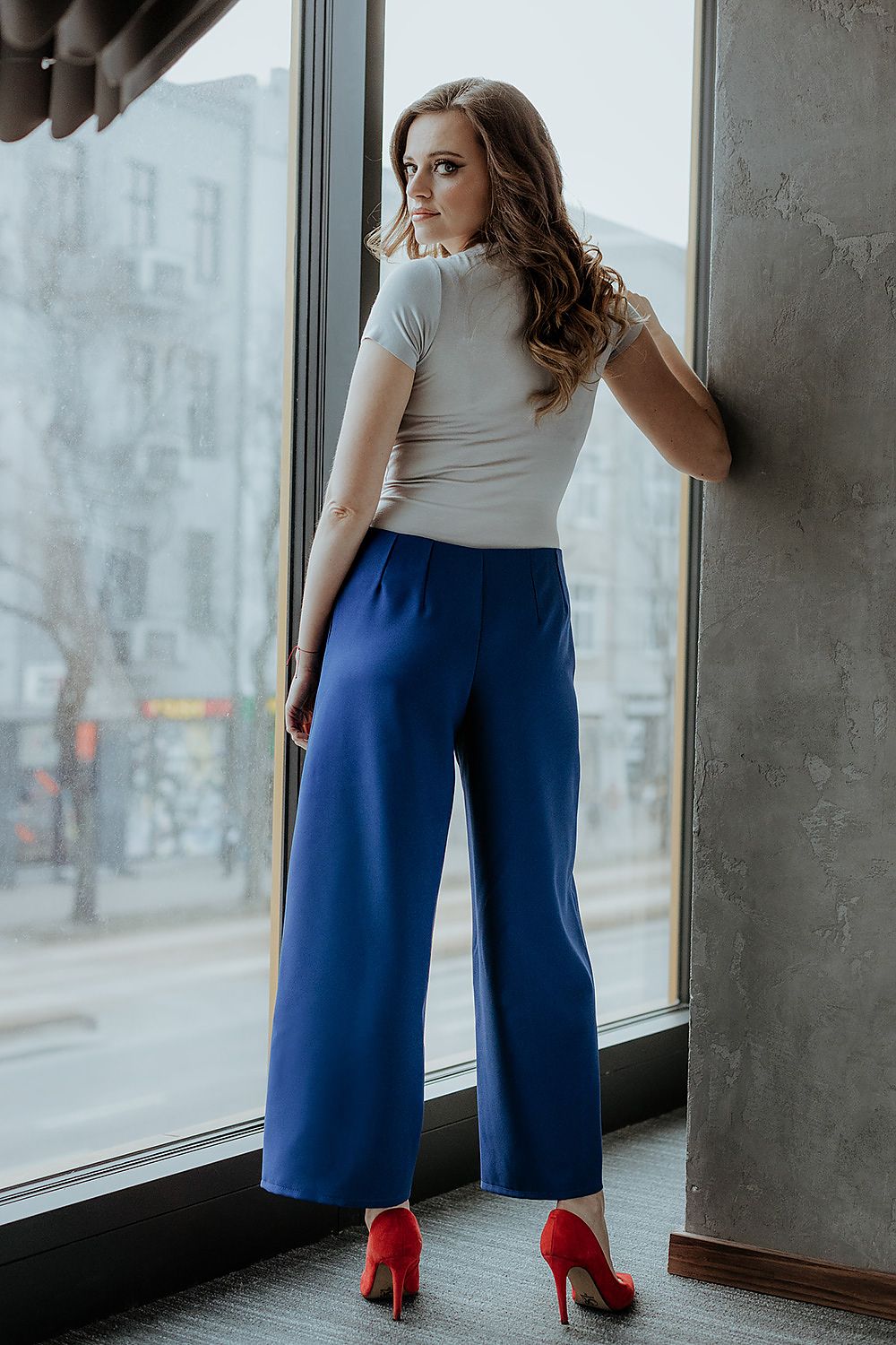 Chic Professional Women Cropped Wide-Leg Pants – High-Rise Stretchable