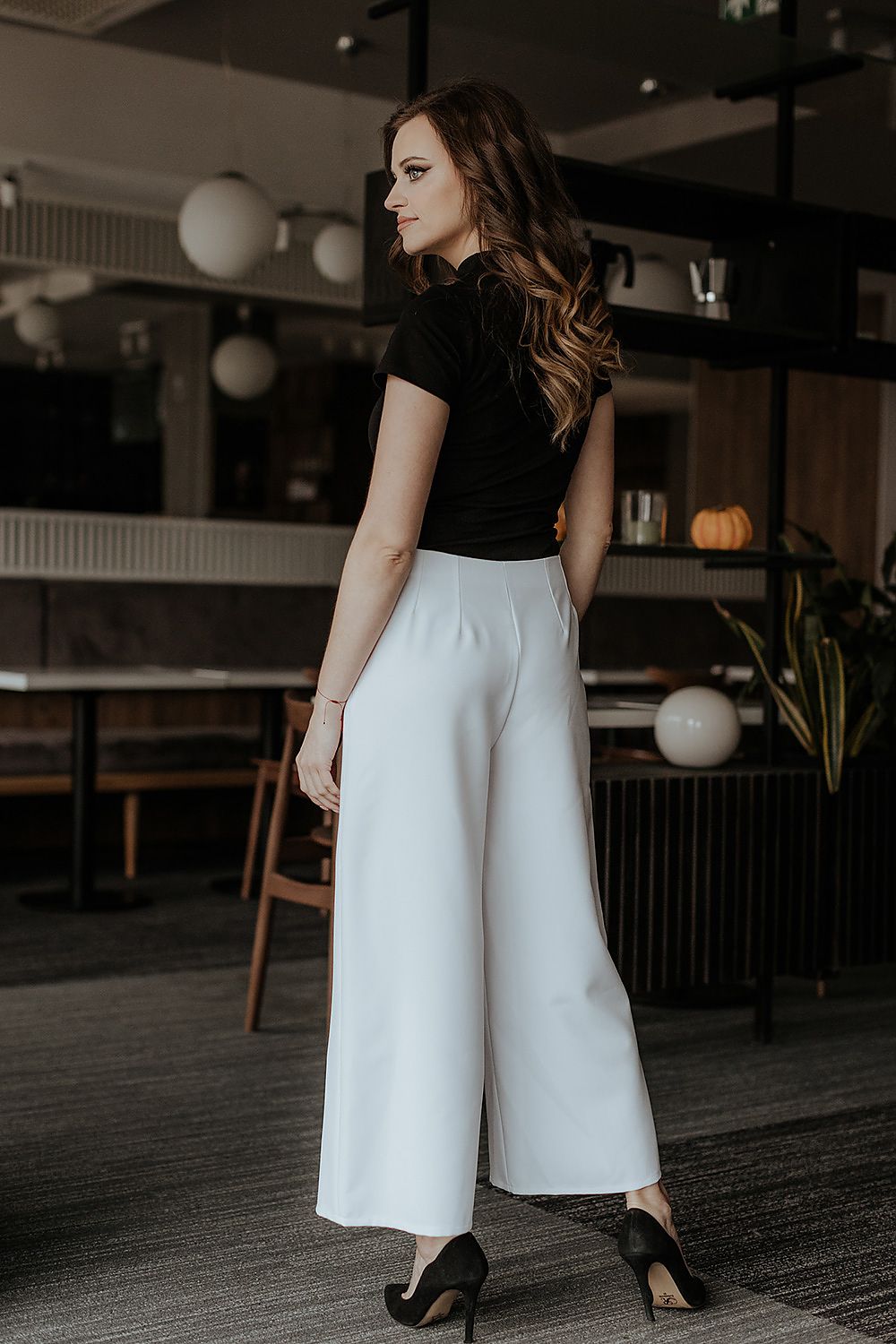Chic Professional Elegant Women Cropped Wide-Leg Pants – High-Waist Zipper Front