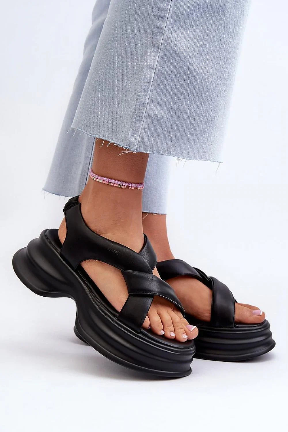 Women Bold High Platform Sandals