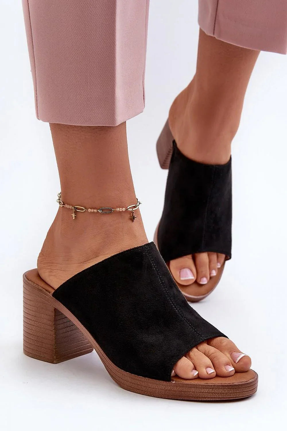 Women Elevated Suede Platform Flip Flops