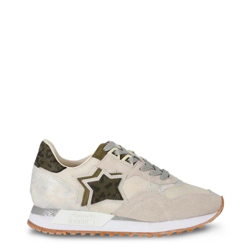 Women Sneakers - Athletic Platform Retro Low-Top Sneakers Shoes