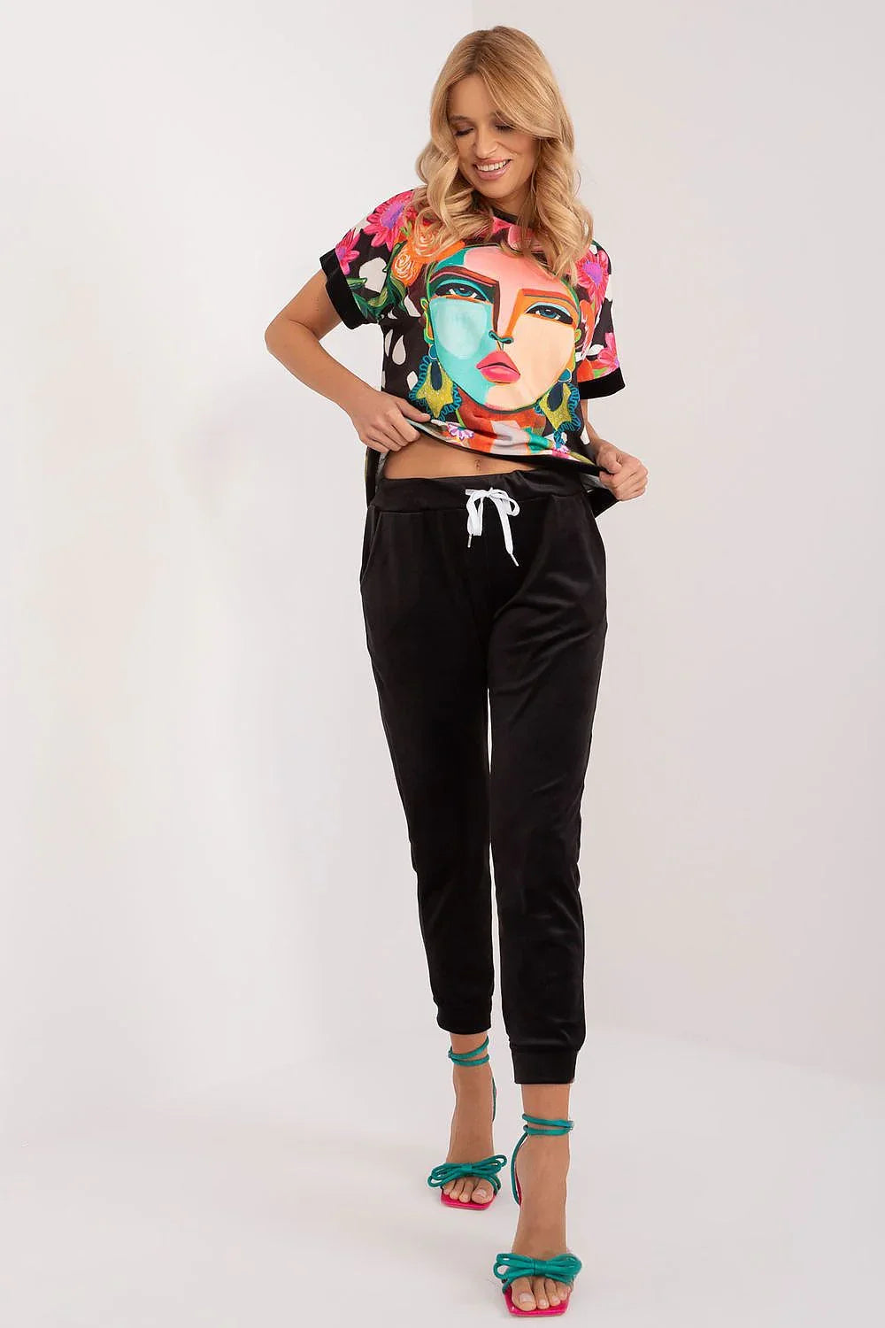 Women’s Graphic Blouse and Tapered Pants Set