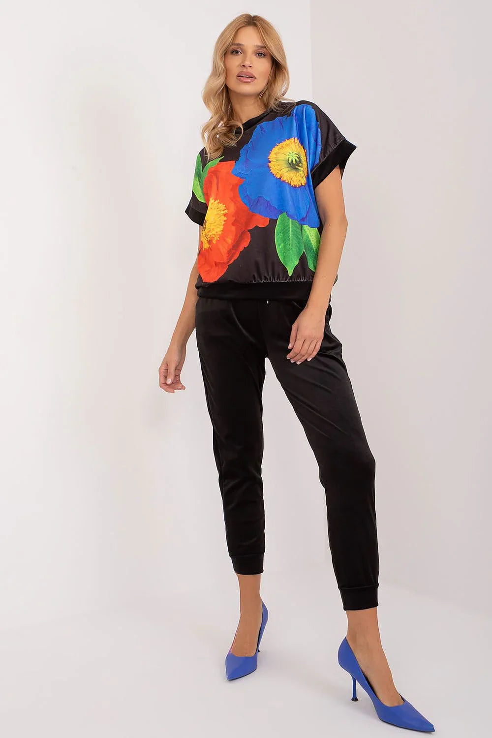Women’s Graphic Blouse and Tapered Pants Set