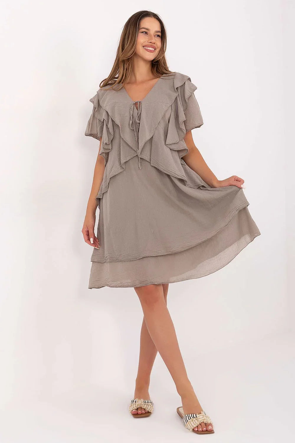 Women's Knee-Length Day Dress – Oversized With Short Sleeves