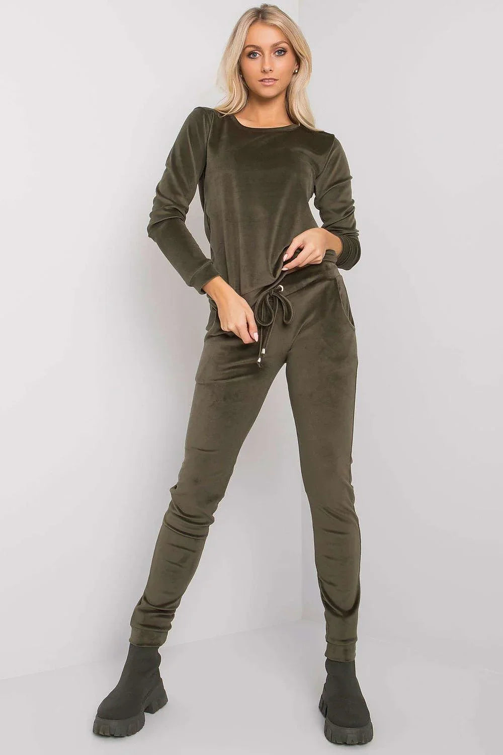 Women’s Soft Touch Blouse and Straight Leg Pants Set