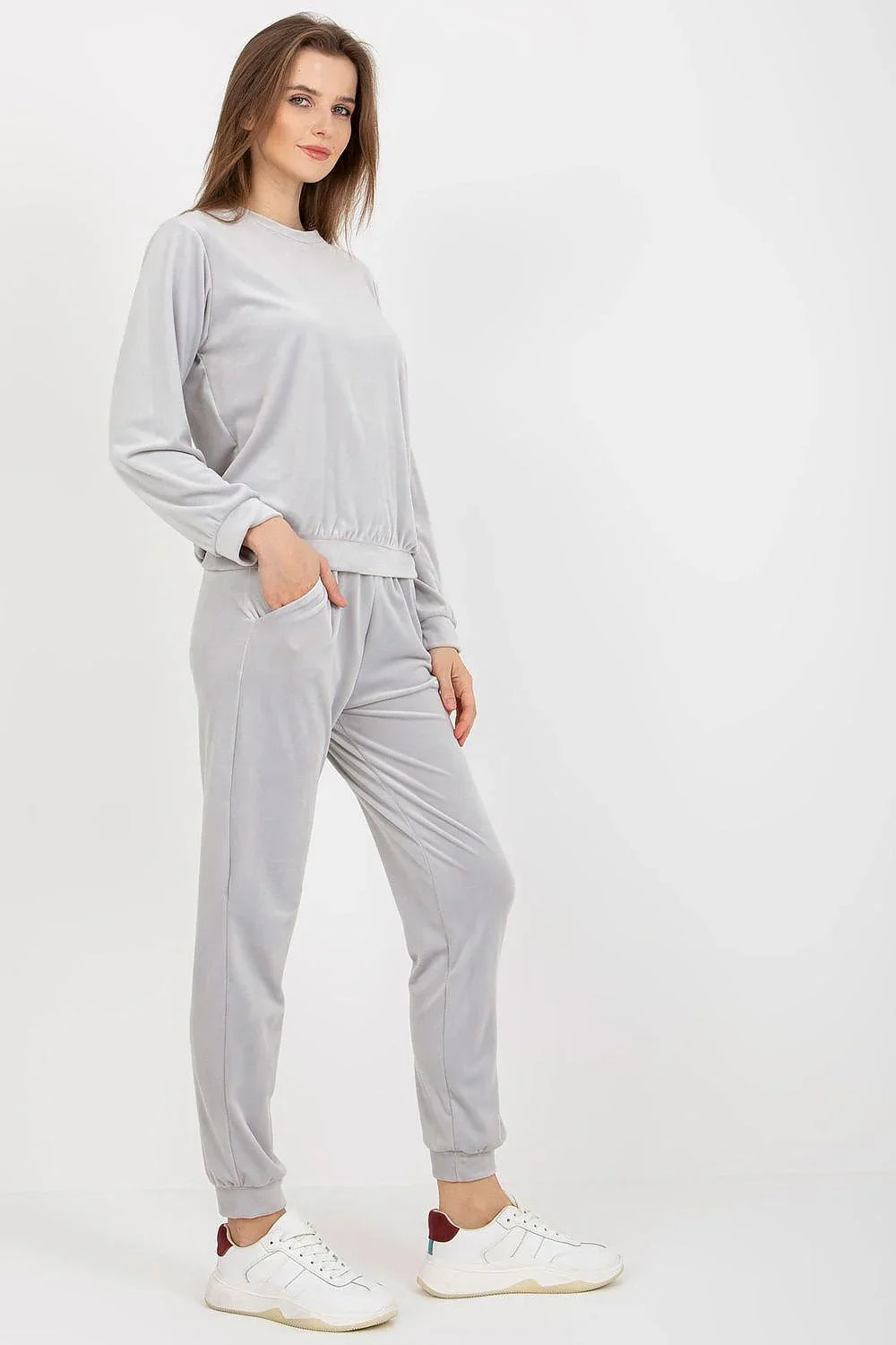 Women’s Solid Blouse and Tapered Pants Set