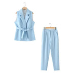 Chic Women's Pant Suit - Solid Single-Breasted