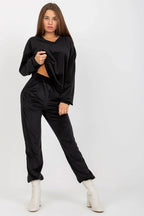 Women's Sweatshirt - V-neck With Regular Fit