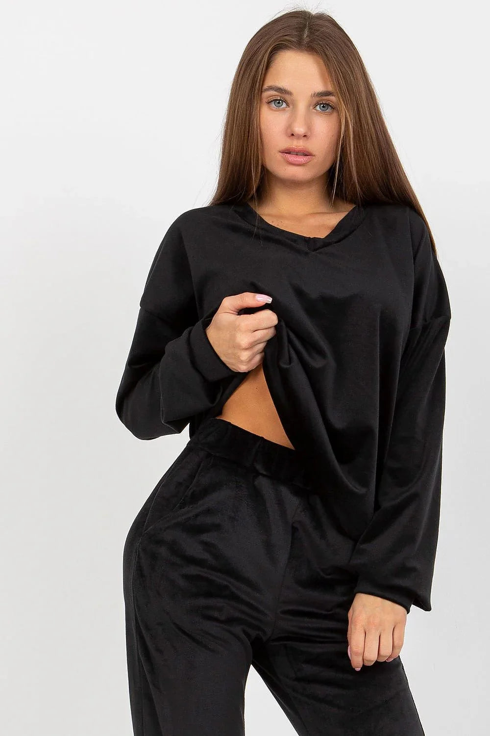 Women's Sweatshirt - V-neck With Regular Fit