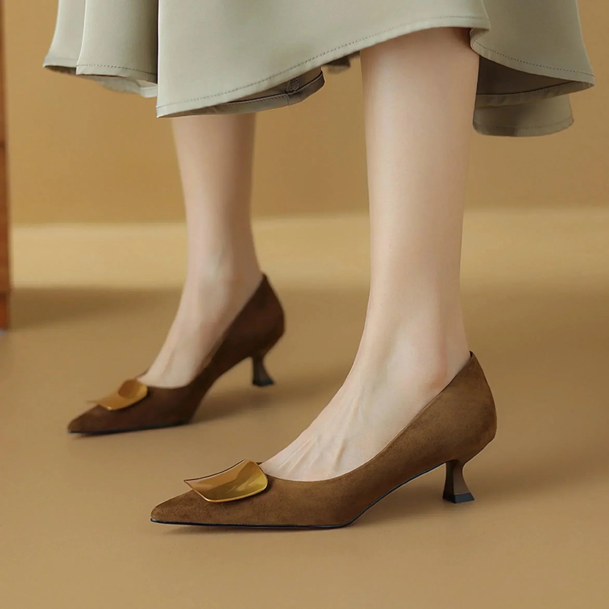 Elegant Leather Low Heel Women Pumps -Guocali