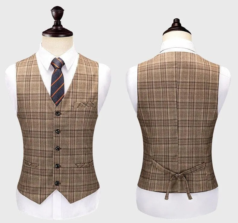 Elegant, Professional Men’s Suit - Plaid Single-Breasted