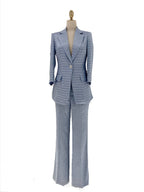 Elegant Women's Pant Suit - Plaid Single-Breasted