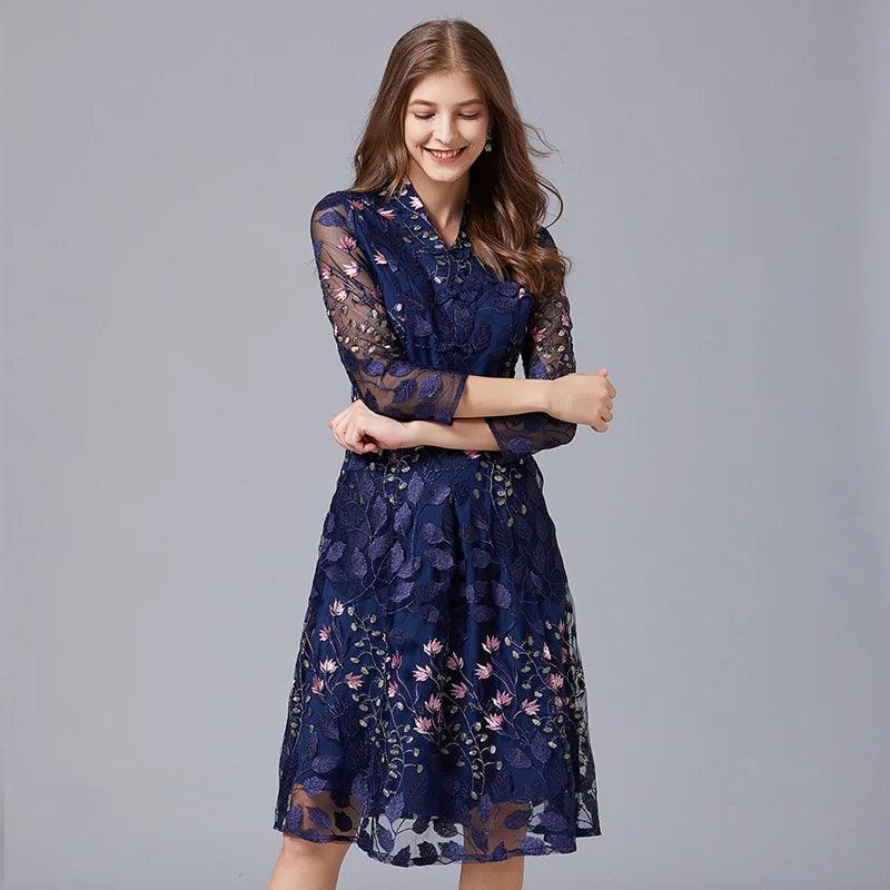 Embroidered V-Neck Floral Knee-Length Dress - Floral Dress - Guocali