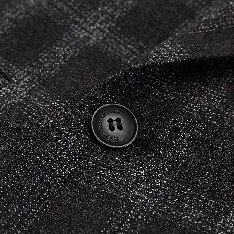 Elegant, Professional Men’s Suit - Plaid Double-Breasted