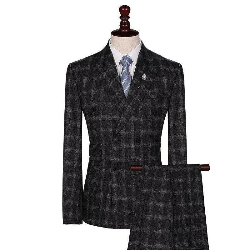 Elegant, Professional Men’s Suit - Plaid Double-Breasted