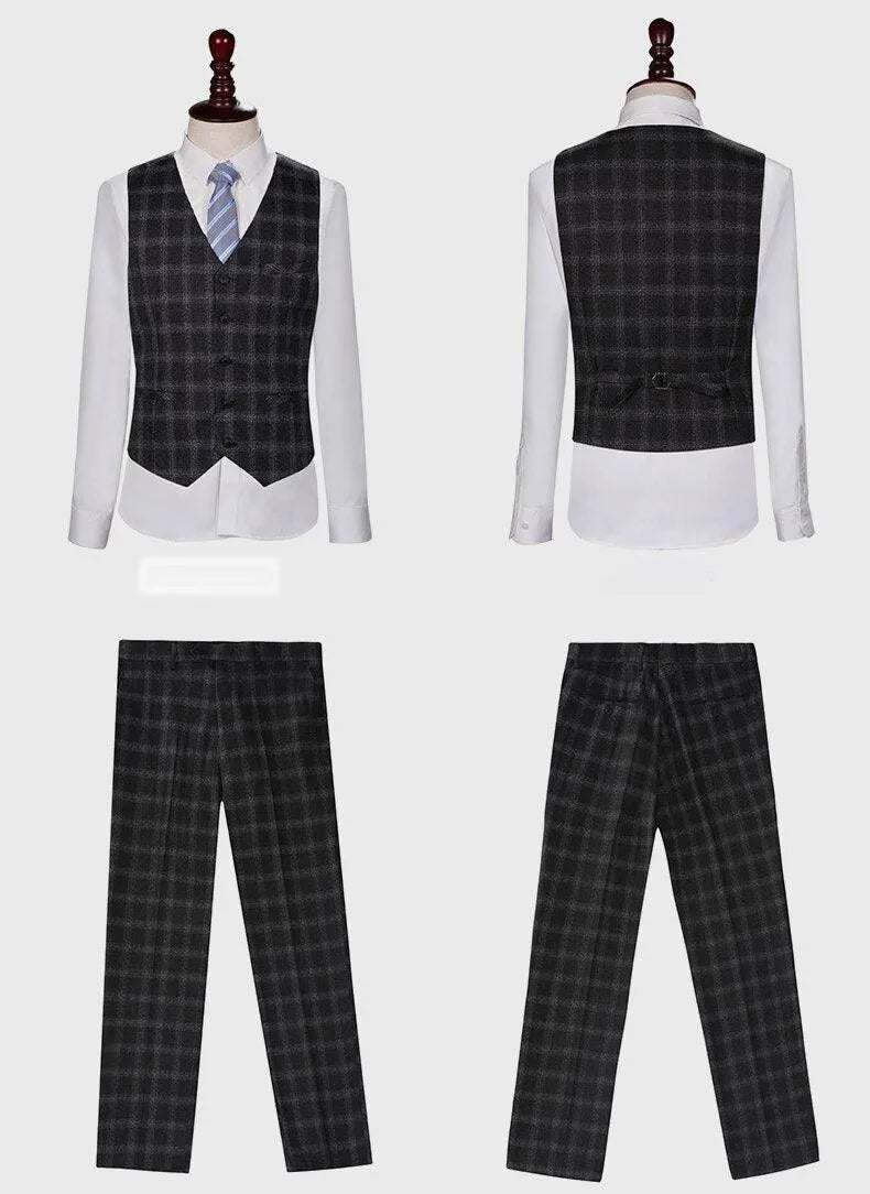 Elegant, Professional Men’s Suit - Plaid Double-Breasted